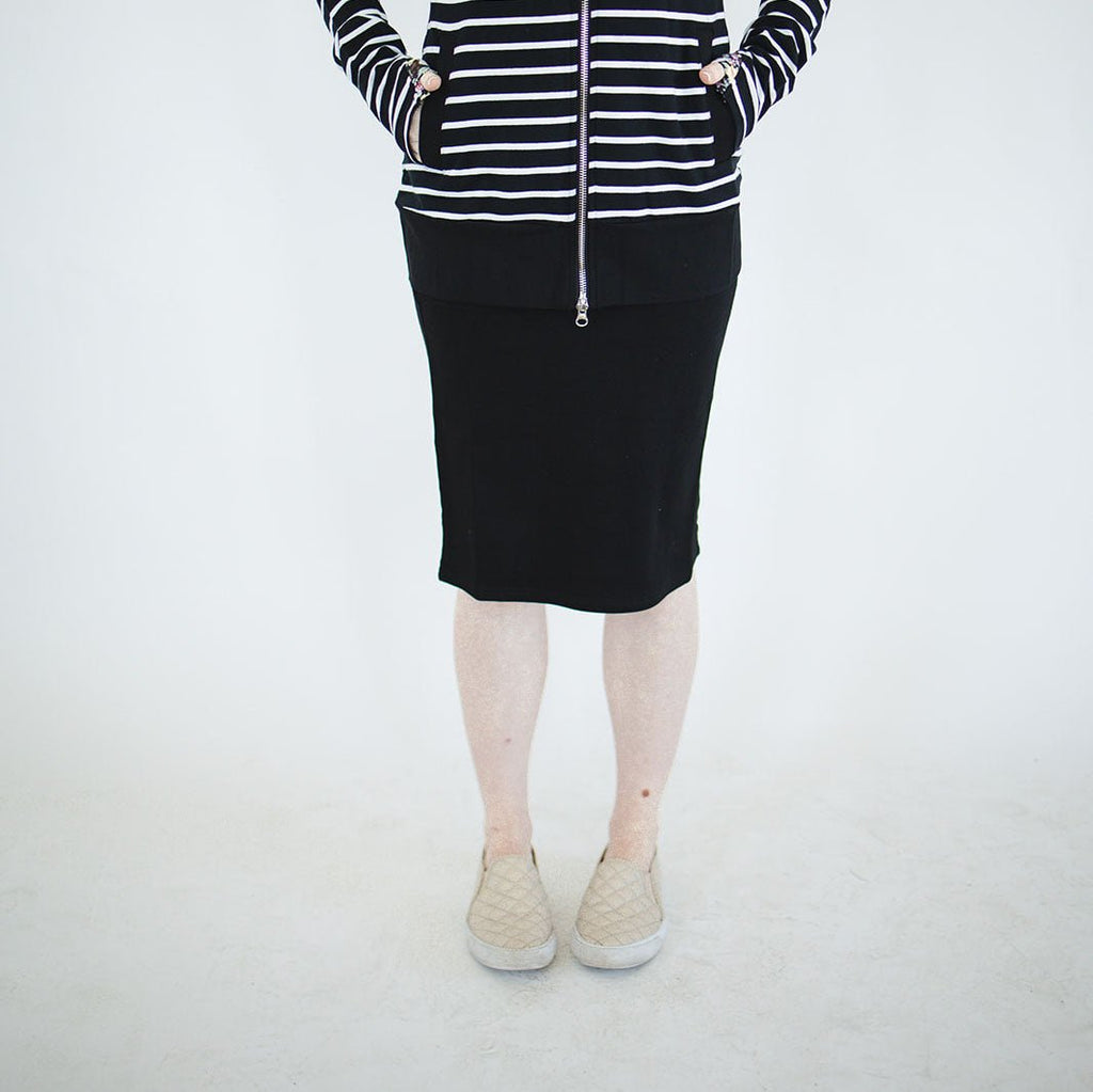 Classic Black Knit Skirt - Shop7degrees